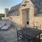 Nyaraló Donatella *